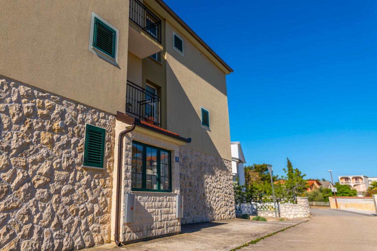Charming Tale Apartments Modun19 Пировац Экстерьер фото
