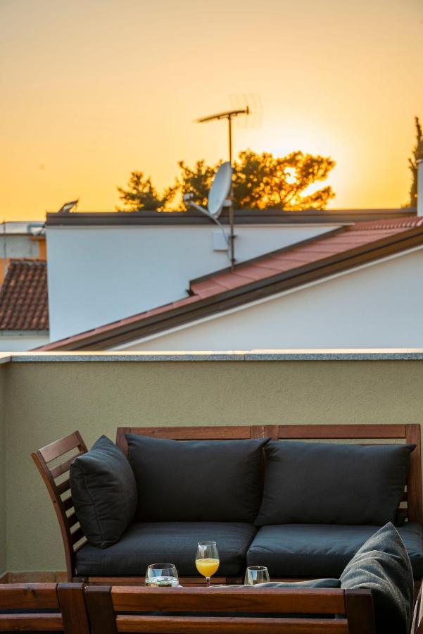 Charming Tale Apartments Modun19 Пировац Экстерьер фото